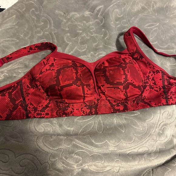 Lululemon 36dd Red Snake Print Bra - Picture 1 of 5
